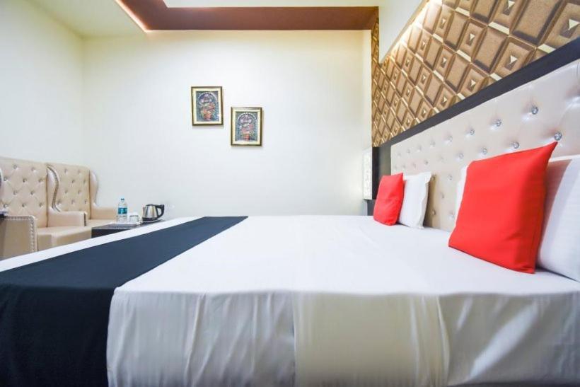 Hotel Ravi Residency Jalandhar Dış mekan fotoğraf